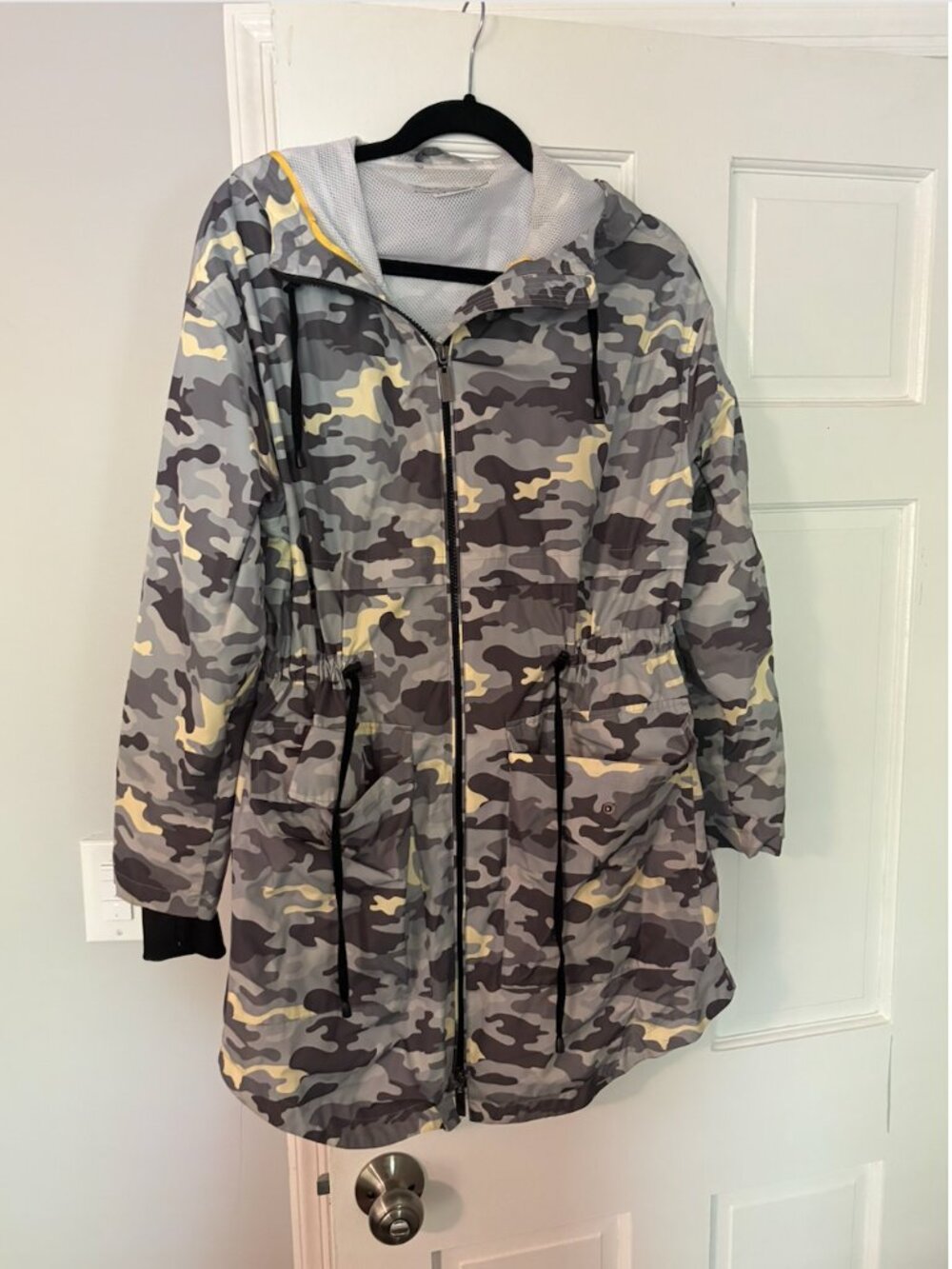 Nikki Jones Montreal camouflage hooded rain jacket